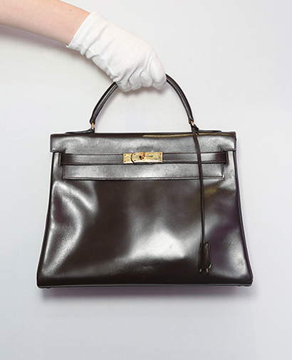 Kelly Retourne 32cm Veau Box Leather in Chocolate, front view